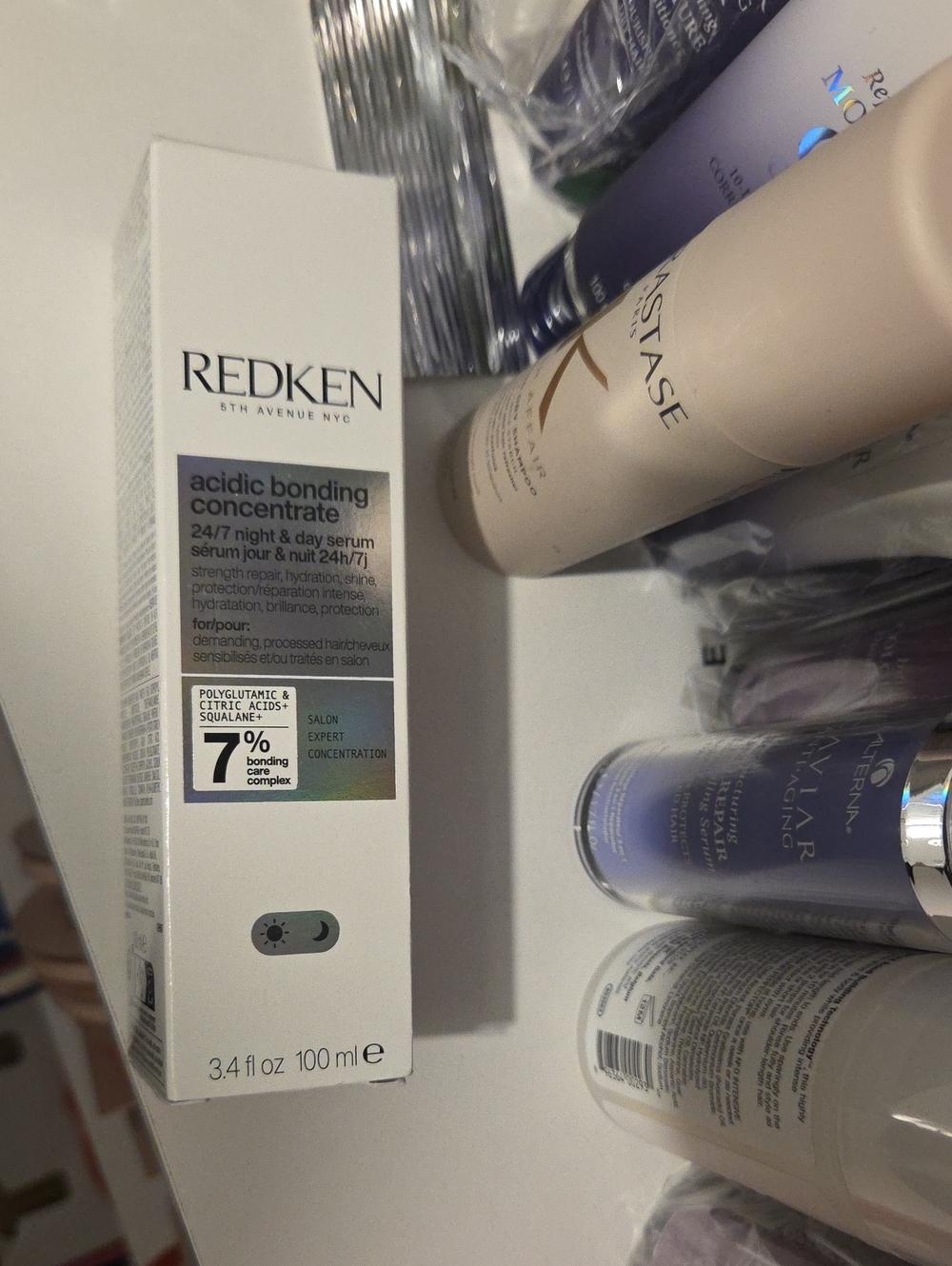 Redken Acidic Bonding Concentrate Serum - White Box